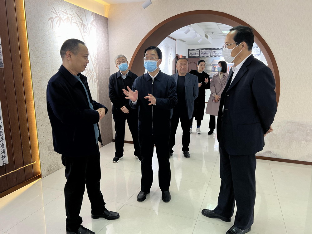 濟寧市政協(xié)黨組副書記謝成海調(diào)研指導工作